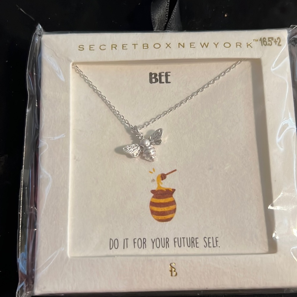 Bee necklace